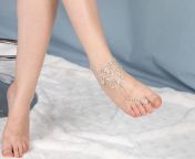 39 y.o. female feet with jewelry on a snow-white background [size 5US] from malkin priyanka khurana feet