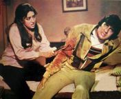 Hema Malini with Amitabh Bachchan in Nastik ( from hema malini beti sex