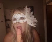 Brand spanking new to OF come see what a mature kitten has to offer...im not just a pretty face but a whole experience! from mature butplug