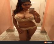 [M4A] can someone catfish me as mia khalifa. You can be my friend/bestfriend/sis/step-sis/daughter/grand daughter/the girlfriend of my friend/New student/my mom or the mom of my bestfriend or anything else just you need pics and you start directly from mia khalifa chut
