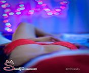 Feliz navidad ?? www.SexyTour.mx 2017 @sexytour Fotografa: @pplotzin Modela: ? #pplotzin #fotos #nikon #SexyTour #sesion #wood #nature #outdoor #malinalco #nude #navidad #red #rojo from outdoor daughter nude