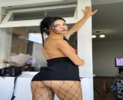 Mini black skirt on perfect body from real voyeur on perfect body college teen