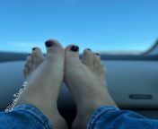 Lets get these toes on the road ?DMs are open xx from hot naraongonj bongsal road sonkor bobon puspita xx ynthia bang