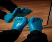 [M]y blue latex toe socks :) from blue latex pullon