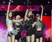 Lisa , Rare JiSoo, Jennie armpits (Black Pink) from lisa jennie jisoo rose