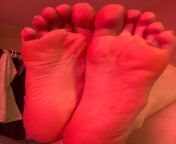 [sext][cam][vid][fet] what would you do with my feet? ? telegram - luxlives from kid feet telegram