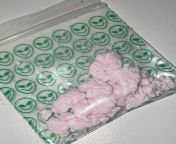 White speed paste dries into pink powder? from aisha speed porn