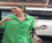 Karishma Tanna coming out of Car from karishma savant