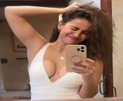Aisha sharma showing her hard nips and plenty of cleavage, her sexy body compensates her poor acting skills from priyank sharma xxx sexy body photos