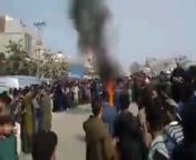 Muslim mob in Pakistan burned a Sri Lankan man alive for alleged blasphemy. from sri lankan couple mp4