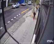 Luckily for her his timing was terrible. (Guy tries to shot ex gf) from lillith 4004
