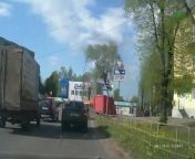 Car explosion on the move in Velikiye Luki 11 05 2015. Very scary from prva imt 558 54 05