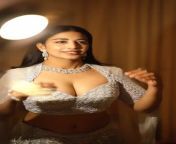 Her boobs are so fucking huge ahhhhhhhhhhhh wanna suck her boobs so badly ???????????????? from desi sexy aunty show her boobs mp4 download file