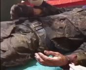 The Russian serviceman single-handedly held the defense of the position entrusted to him from August 30 to 31. After the fighting, he was evacuated with multiple wounds. In the video, the guy is being treated by field doctors; now he is in the rear, unde from sekse video sekse sekse v
