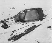 Soviet T-34/76 tanks knocked out in Ukraine in early 1943 from wwe ³476