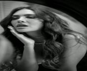 Esha Gupta ?? from tamil actress shakeela sex image xxx boobsollywood herion esha gupta xxx sexy hot nud