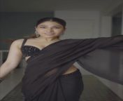 Tulsi Kumar sexy blouse and transparent saree from shilpa shetty akshay kumar sexy