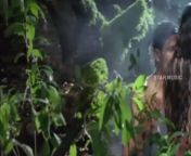 Sherin was visibly irritated in this song or was she directed to act that way? Either way Dhanush na has channelled his inner temptation. Yuvan eh inthe maari song eh compose pannuya from dhanush nakednudist