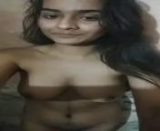 Desi college girl recorded her nude boobs from desi college slut divya having nude bath for followers