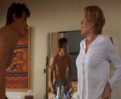 Hollow Man is the best movie that has Elisabeth Shue showing her belly, here&#39;s the best scenes. from hollow man movie romance clips