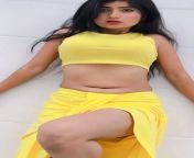 Neha Singh&#39;s Hot Navel from young horny aunty wearing sari showing hot navel mp4